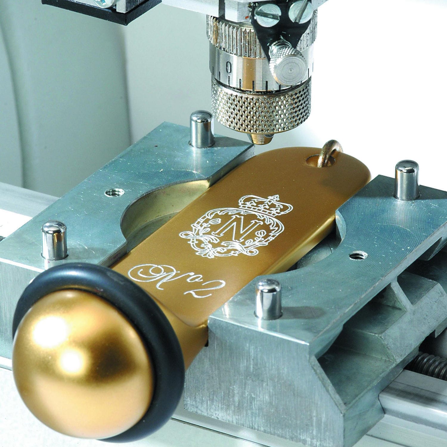 Mechanical engraving machine / for metal / for plastics / cylinder